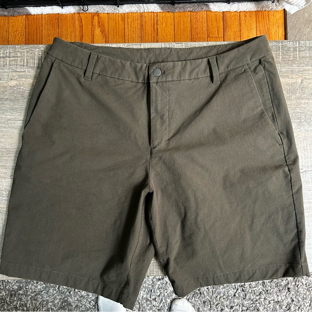 Lululemon Commission Classic-Fit Short